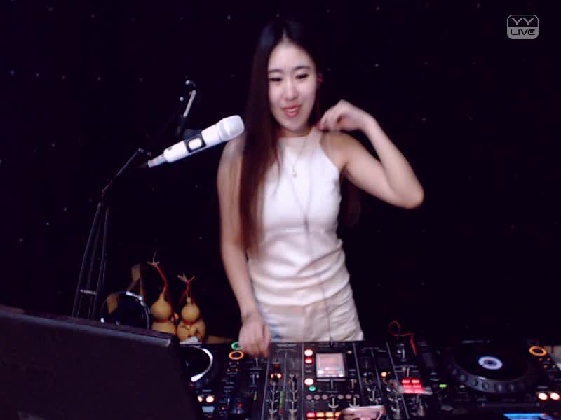 林中鸟DJ打碟-在线播放-DJ冰瞳-DJ冰瞳-YY神