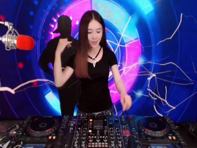弄虚作假~