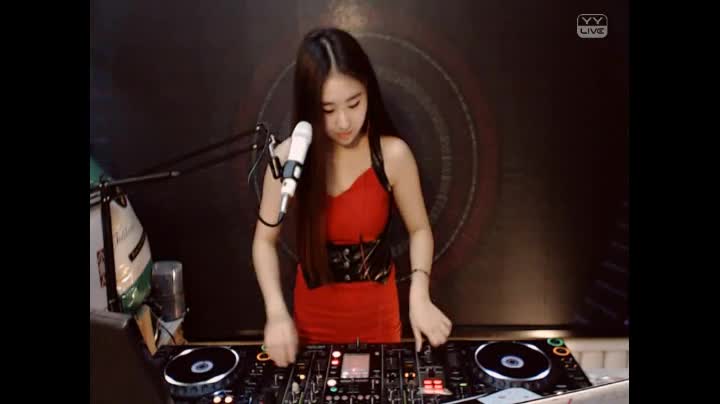这个年纪DJ打碟