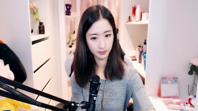 CC尤蜜视频直播床板_CC尤蜜资料大全-YY视频全集官方做图片