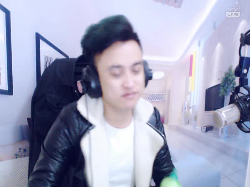 俩葫芦丝 婚誓-在线播放-王小贱-王小贱-YY神曲