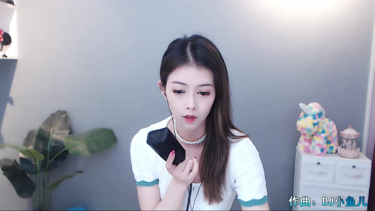 我坠入爱河那天，用一生回味一面