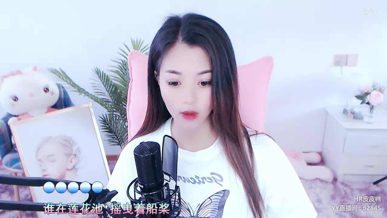 都有莲一样的心，连一样的纯洁…………