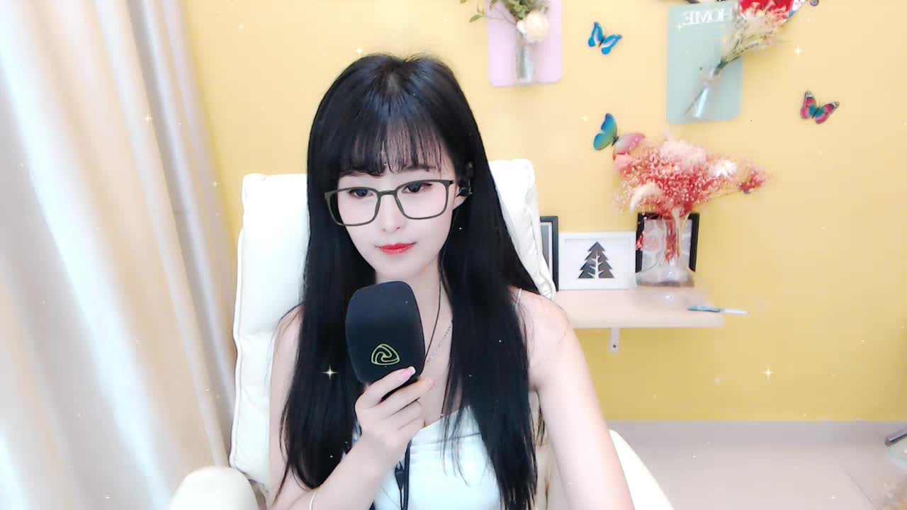 一首【听我说谢谢你】送给大家，希望你们喜欢哦