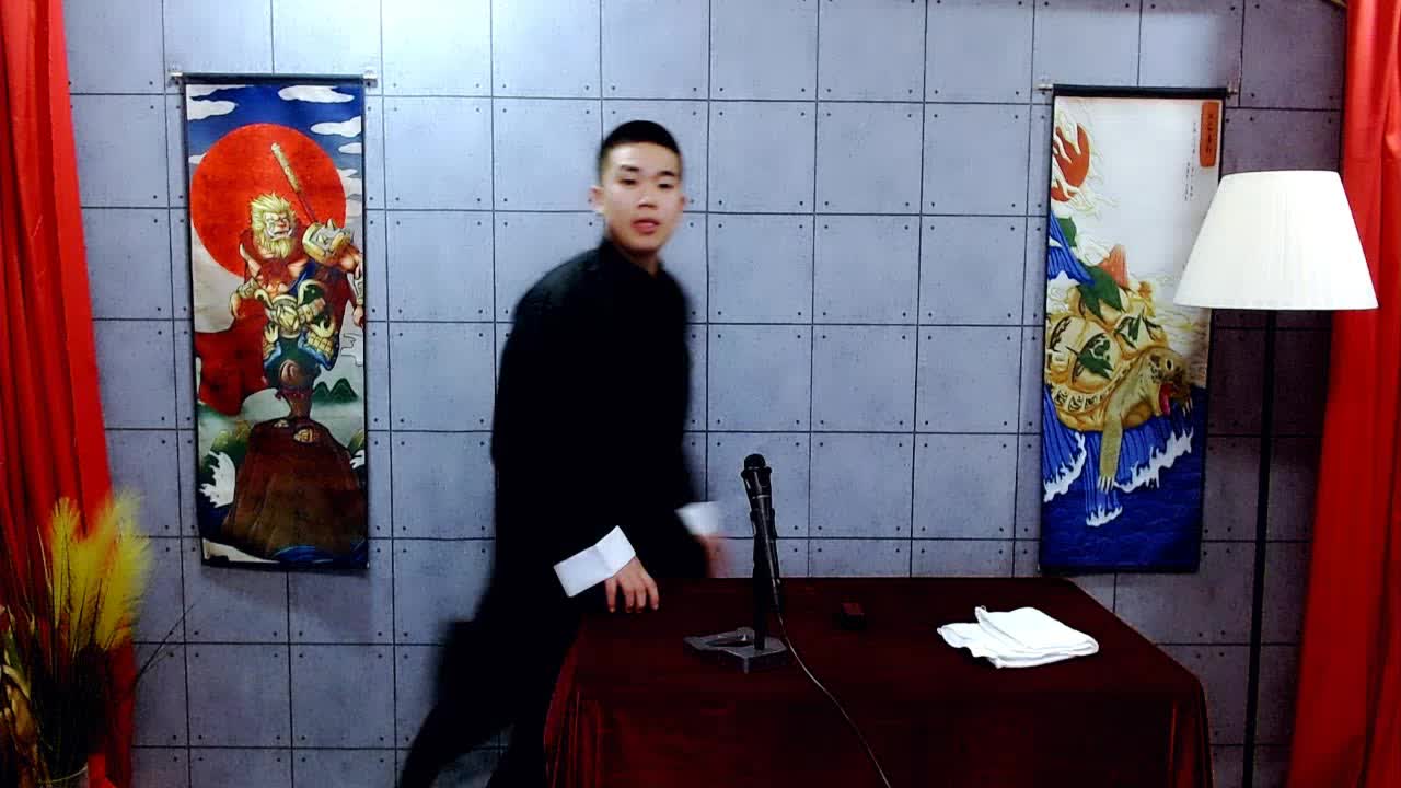 相声《初来炸到》