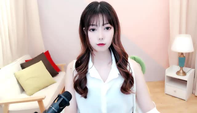 yy音豪球球 脱口秀 喜欢的评论转发 谢谢