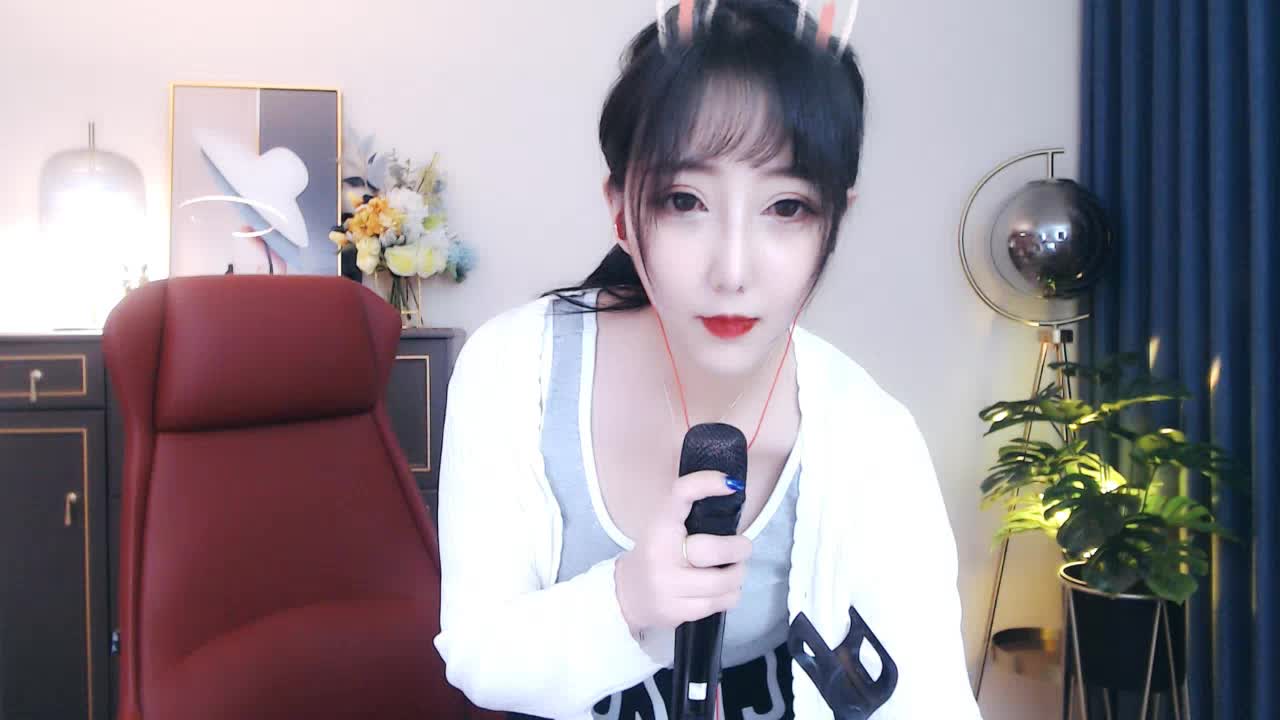 歌曲名：夜夜夜漫长