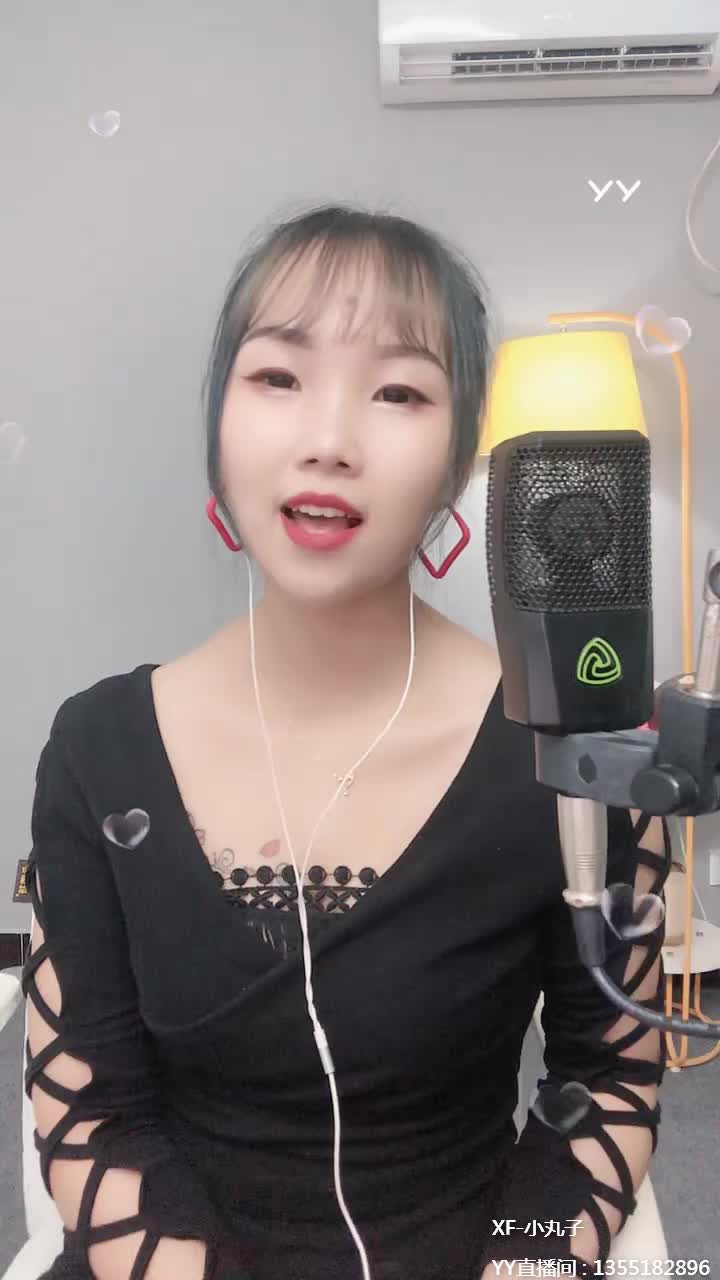 人美歌甜，性感可爱