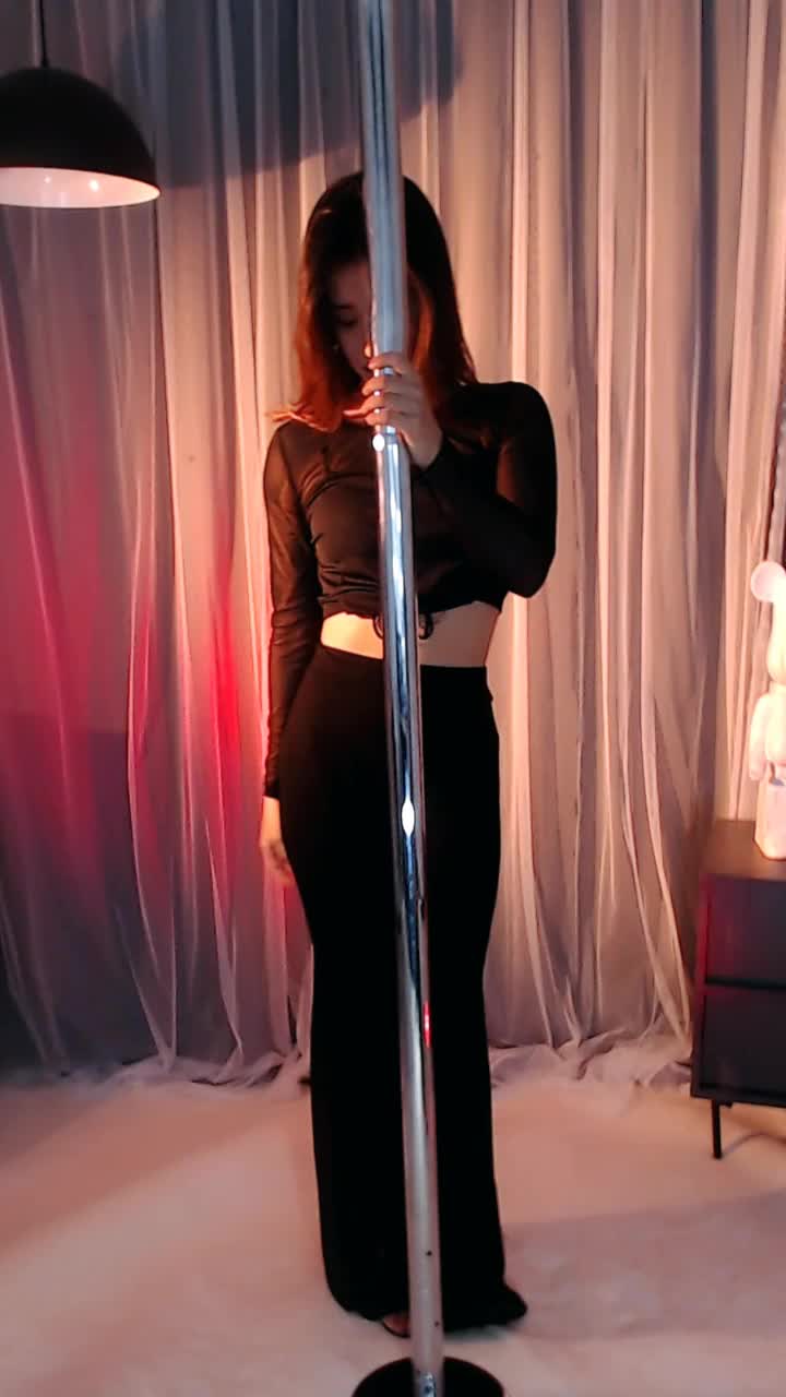 性感小野猫-钢管舞/华矩-是丫丫呀