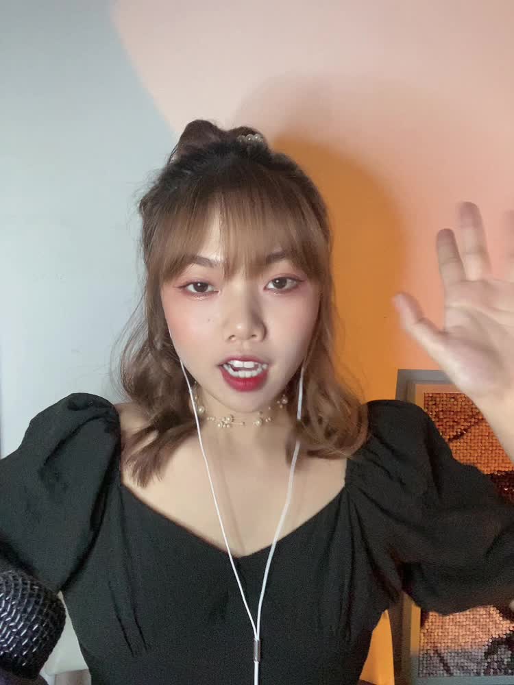 因为视频太大，所以剪了一点，可以到直播间点歌哟