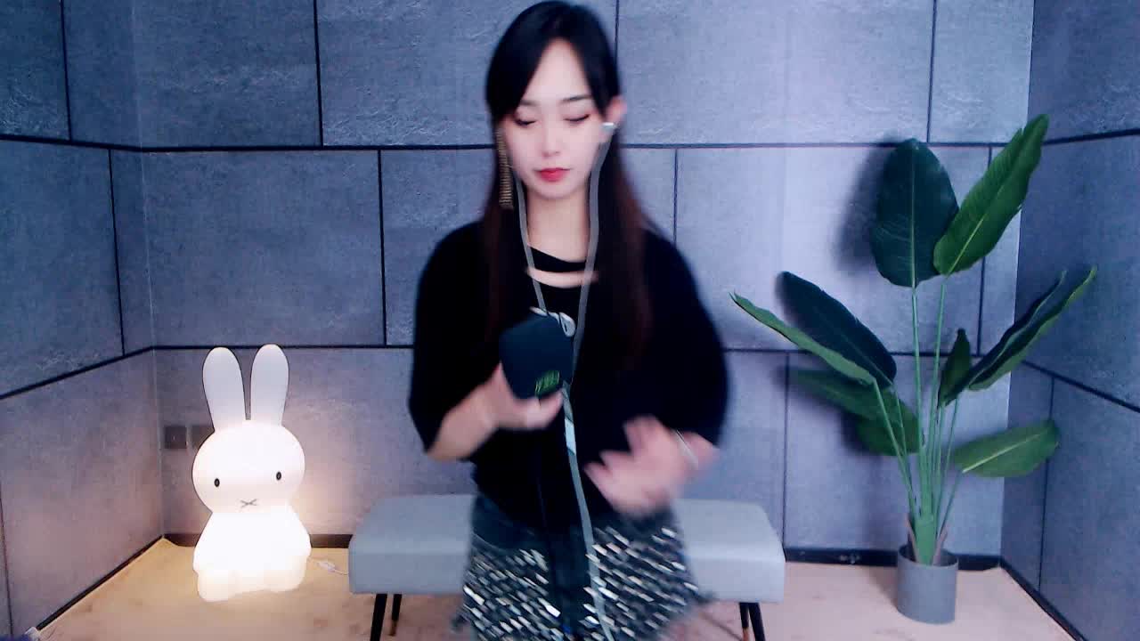 姐姐妹妹站起来