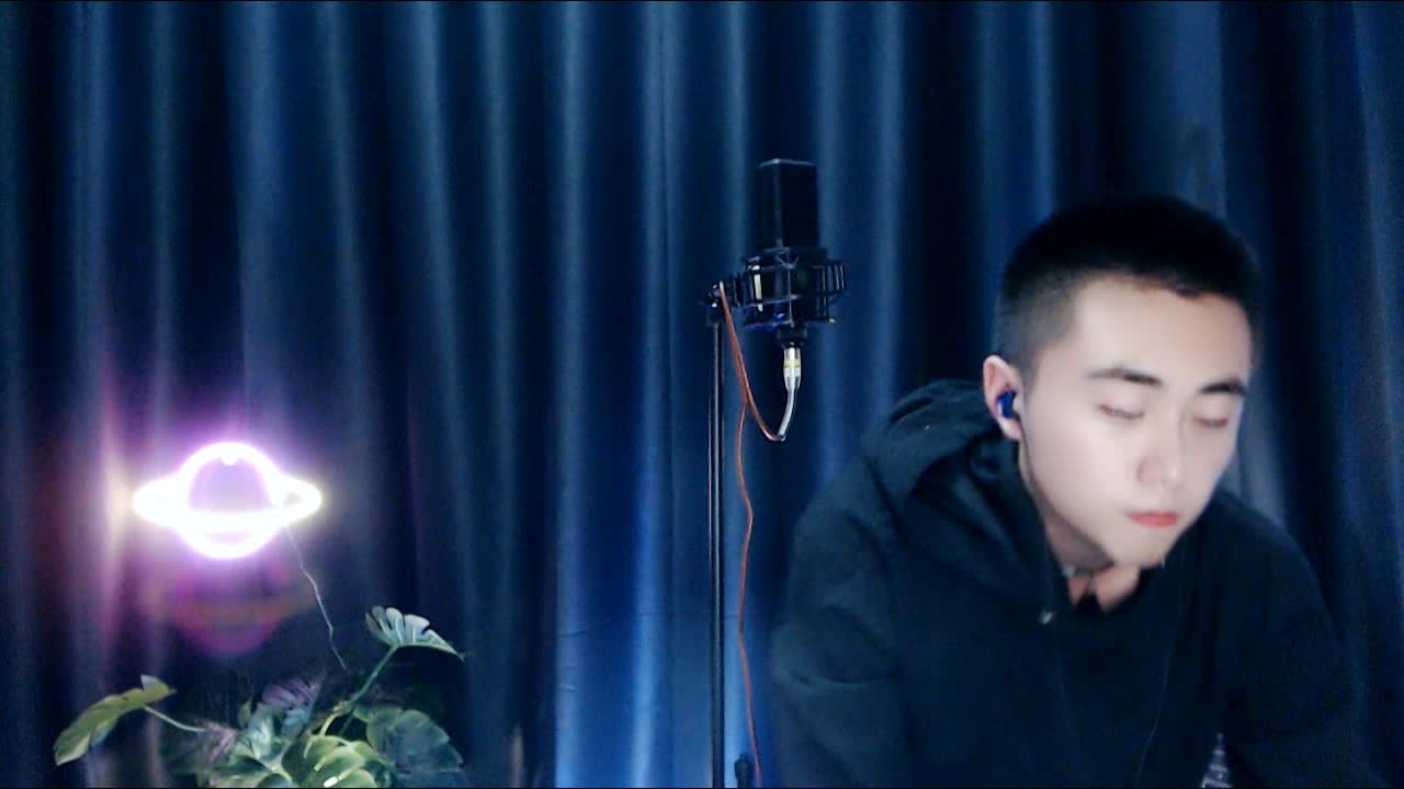 【伴奏】马卡瑞纳