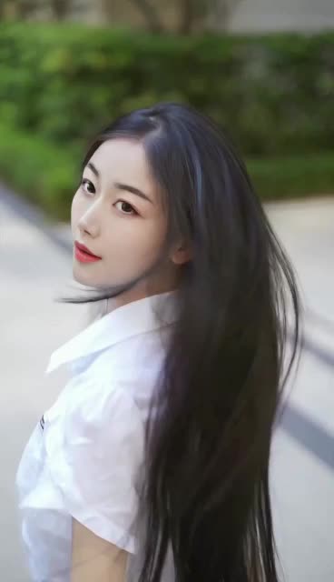 终是庄周梦了蝶，你是恩赐也是劫