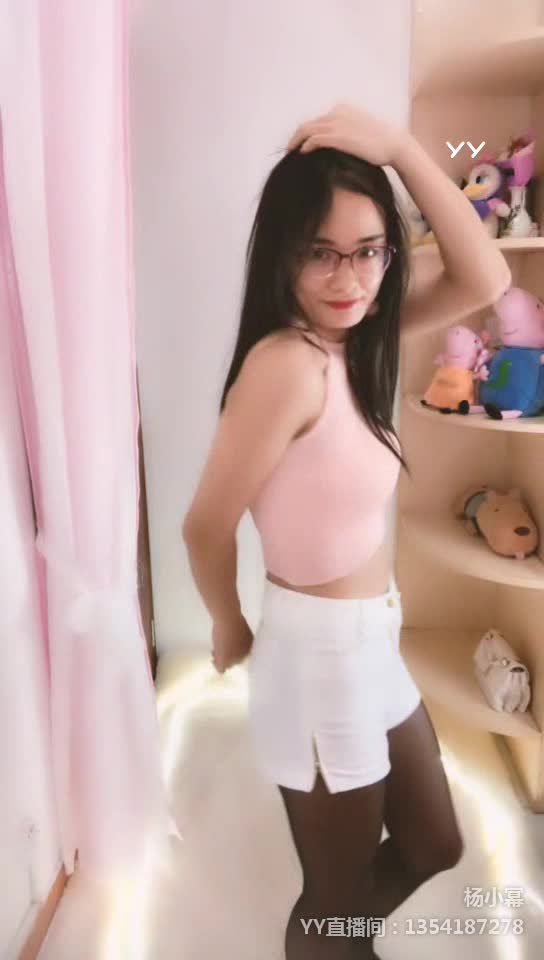 杨小幂即兴舞蹈