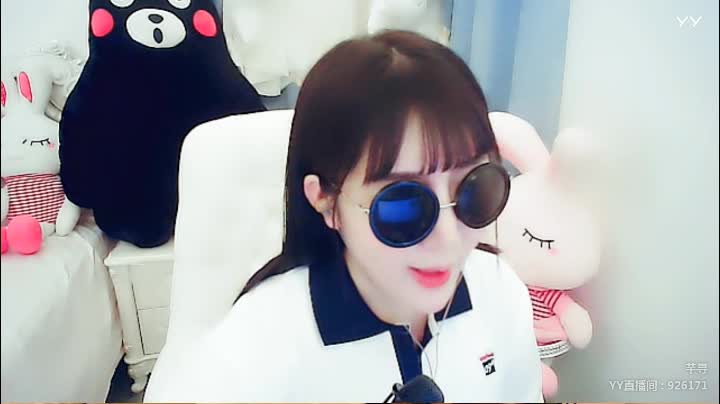 Toxic布兰妮经典歌曲mv_Toxic布兰妮经典歌曲