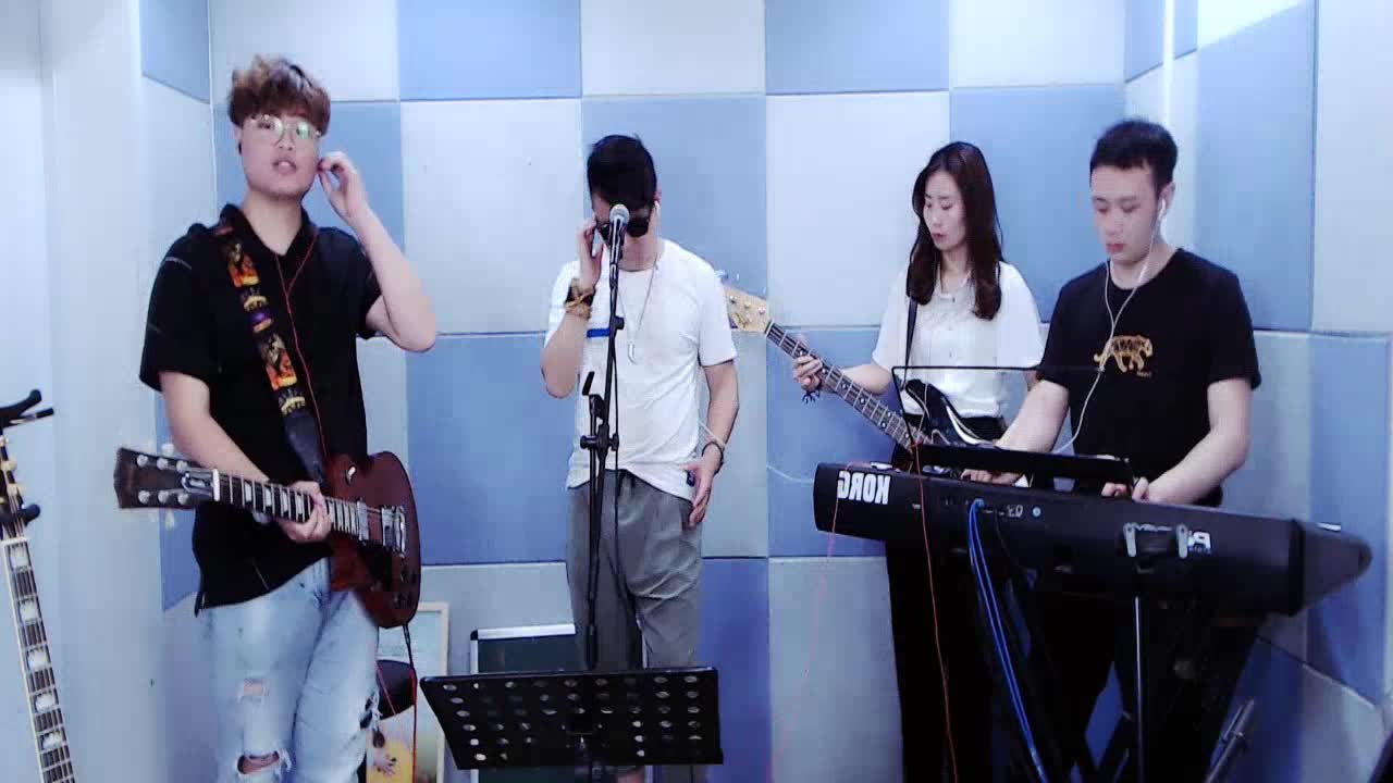 多想在平凡生活拥抱你