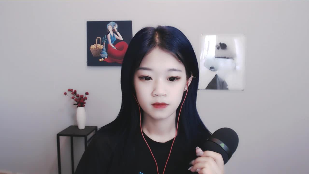 《再见只是陌生人》