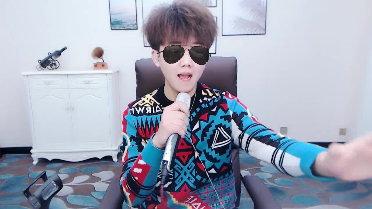 月亮惹的祸-小伟