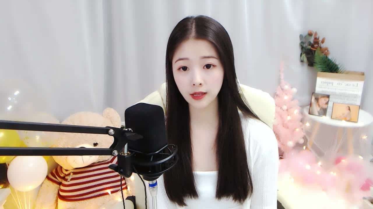 《挥着翅膀的女孩》